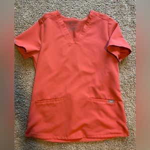 Figs scrub top size small